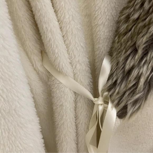 Patricia Altschul Ivory Faux Fur Trim Cozy Soft Belted Robe Med - Large Pockets - Picture 5 of 11